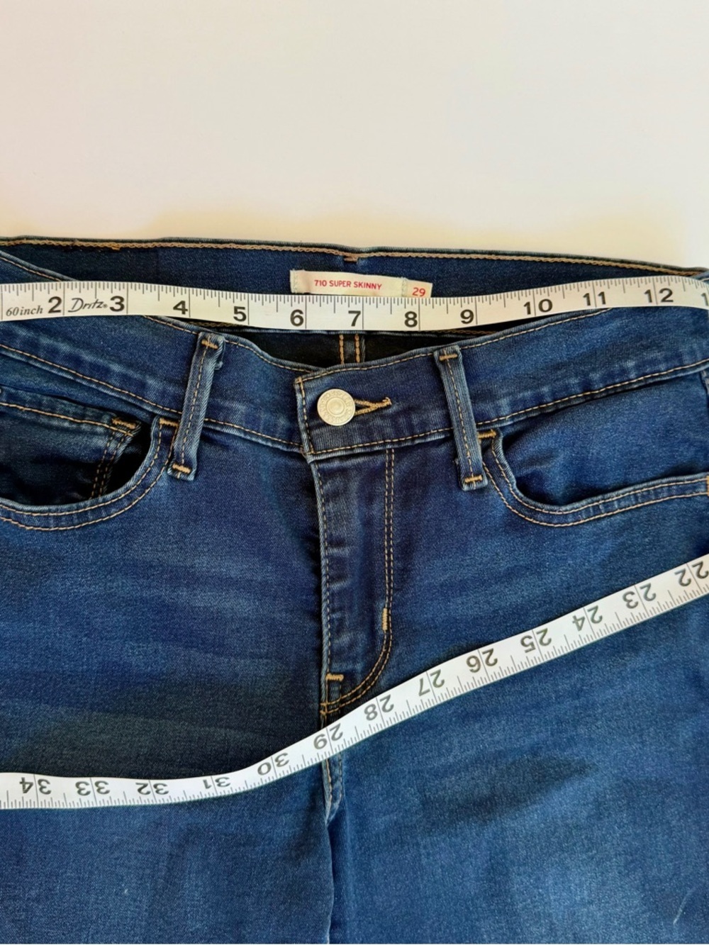 Woman’s Levi’s Denim Jeans 710 Super Skinny
Size 29 - Picture 3 of 10